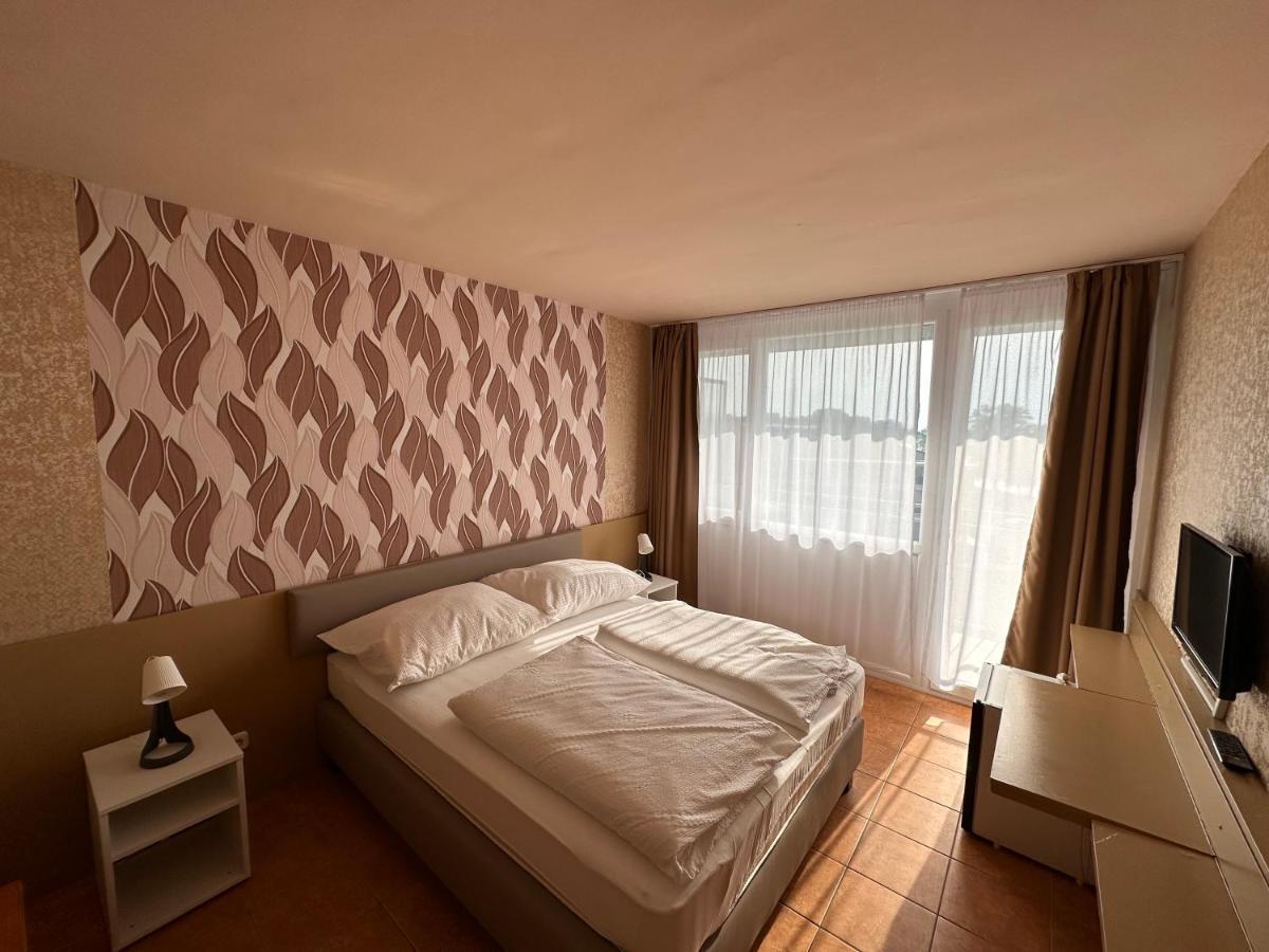 Part Hotel Siófok Exteriér fotografie