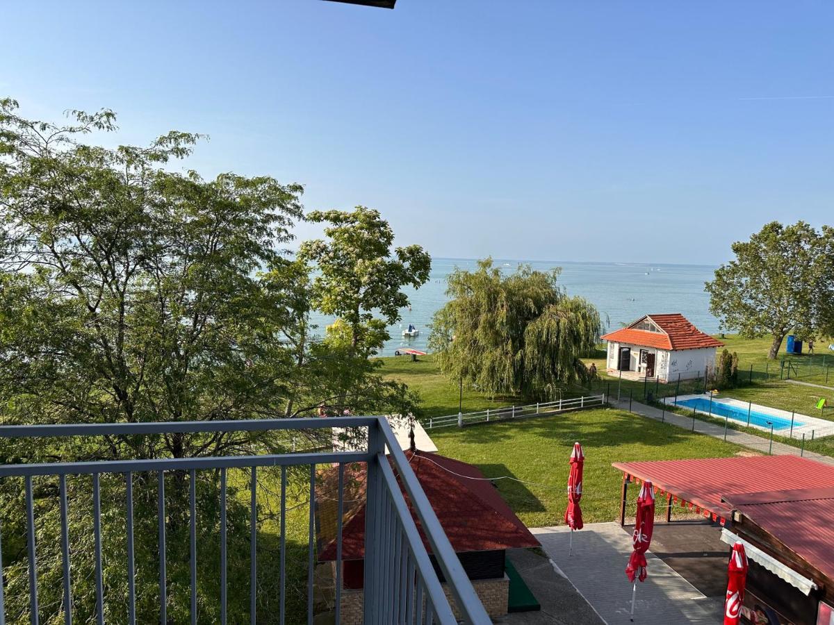 Part Hotel Siófok Exteriér fotografie