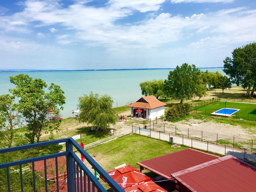 Part Hotel Siófok Exteriér fotografie