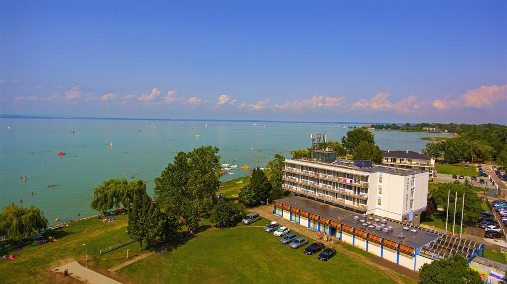 Part Hotel Siófok Exteriér fotografie