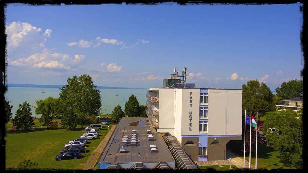 Part Hotel Siófok Exteriér fotografie